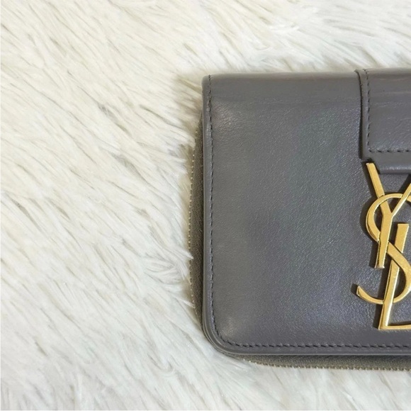 Yves Saint Laurent Gray Wallet with Gold Logo - Picture 2 of 13